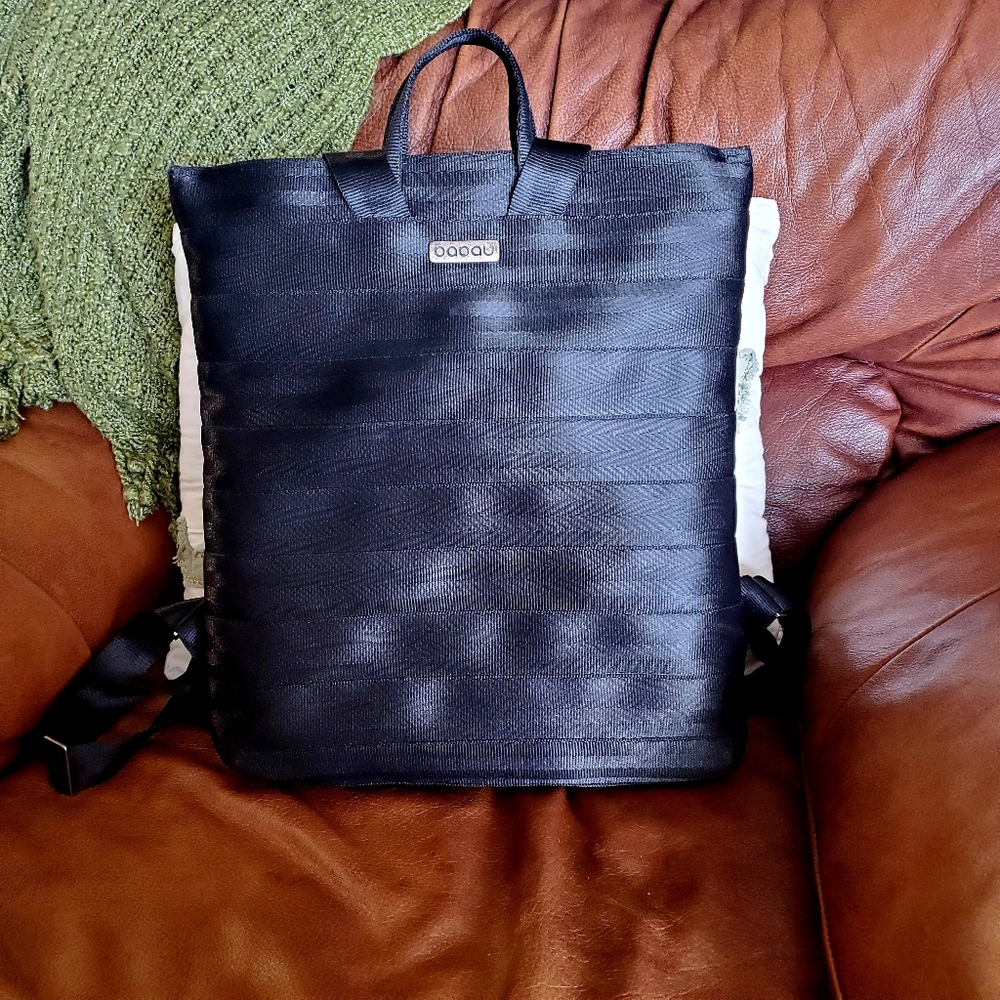 Babau Large Black Seatbeat Anti Theft Backpack with Interior Light